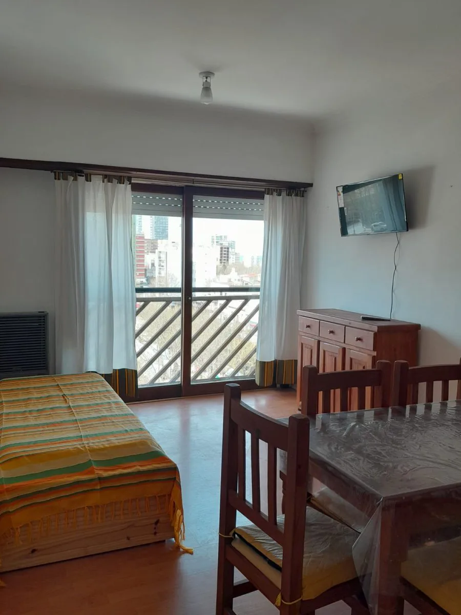 Alquiler temporario departamento 2 ambientes en Miramar. Edificio Torremarina foto 2
