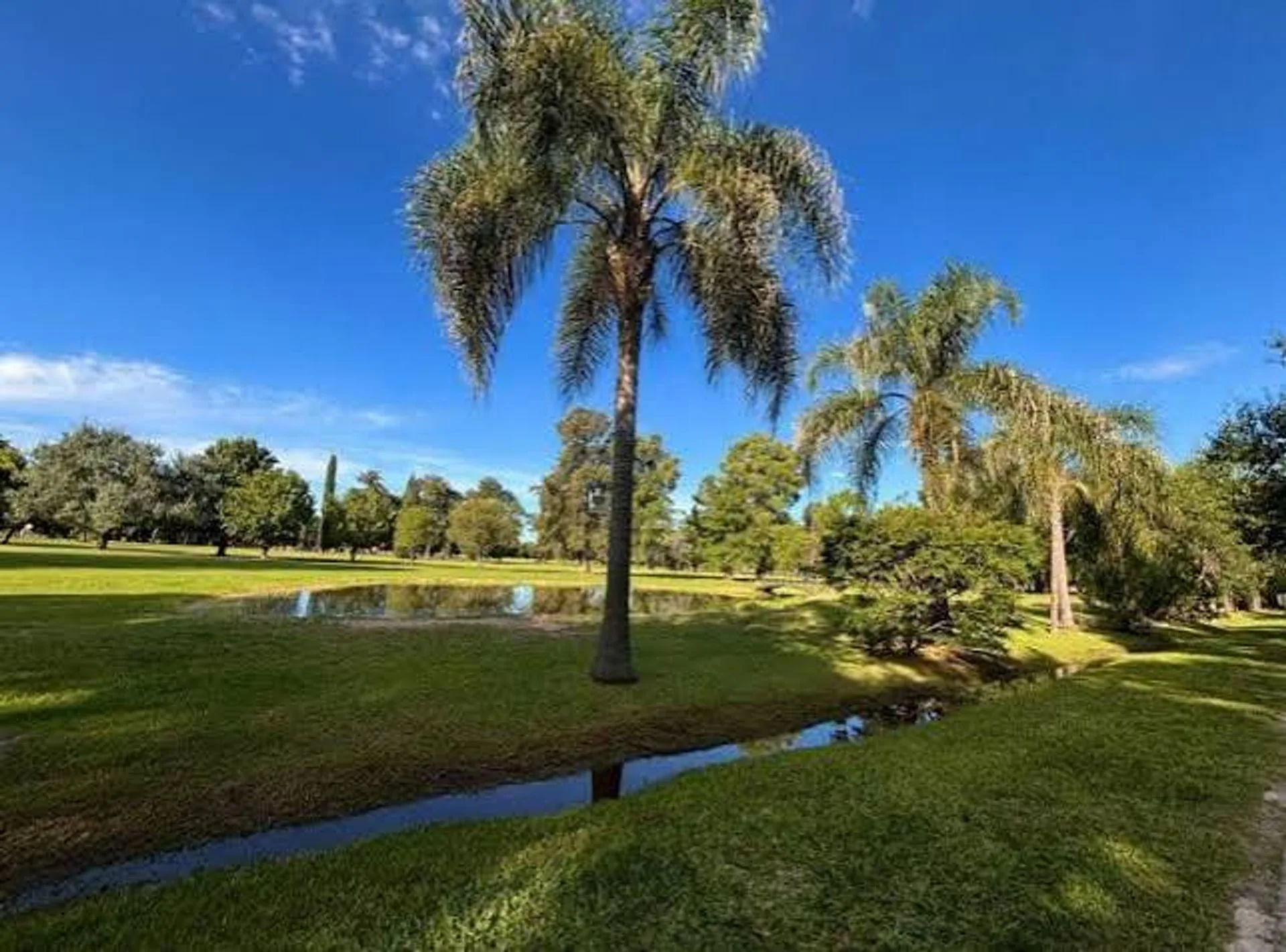 REMAX VENDE LOTE EN COUNTRY LOS MOLINOS foto 4