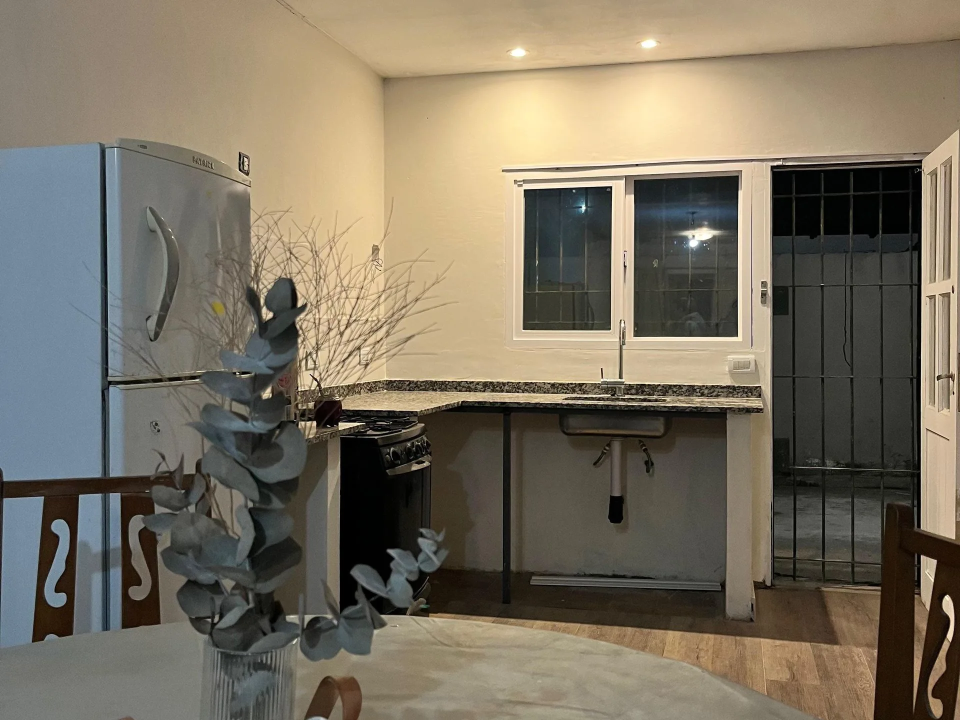 VENTA PH 3 AMBIENTES TIPO CASA CON PATIO Y PARILLA
