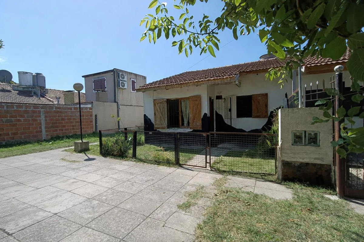 VENTA PH 3 AMBIENTES TIPO CASA CON PATIO Y PARILLA foto 3