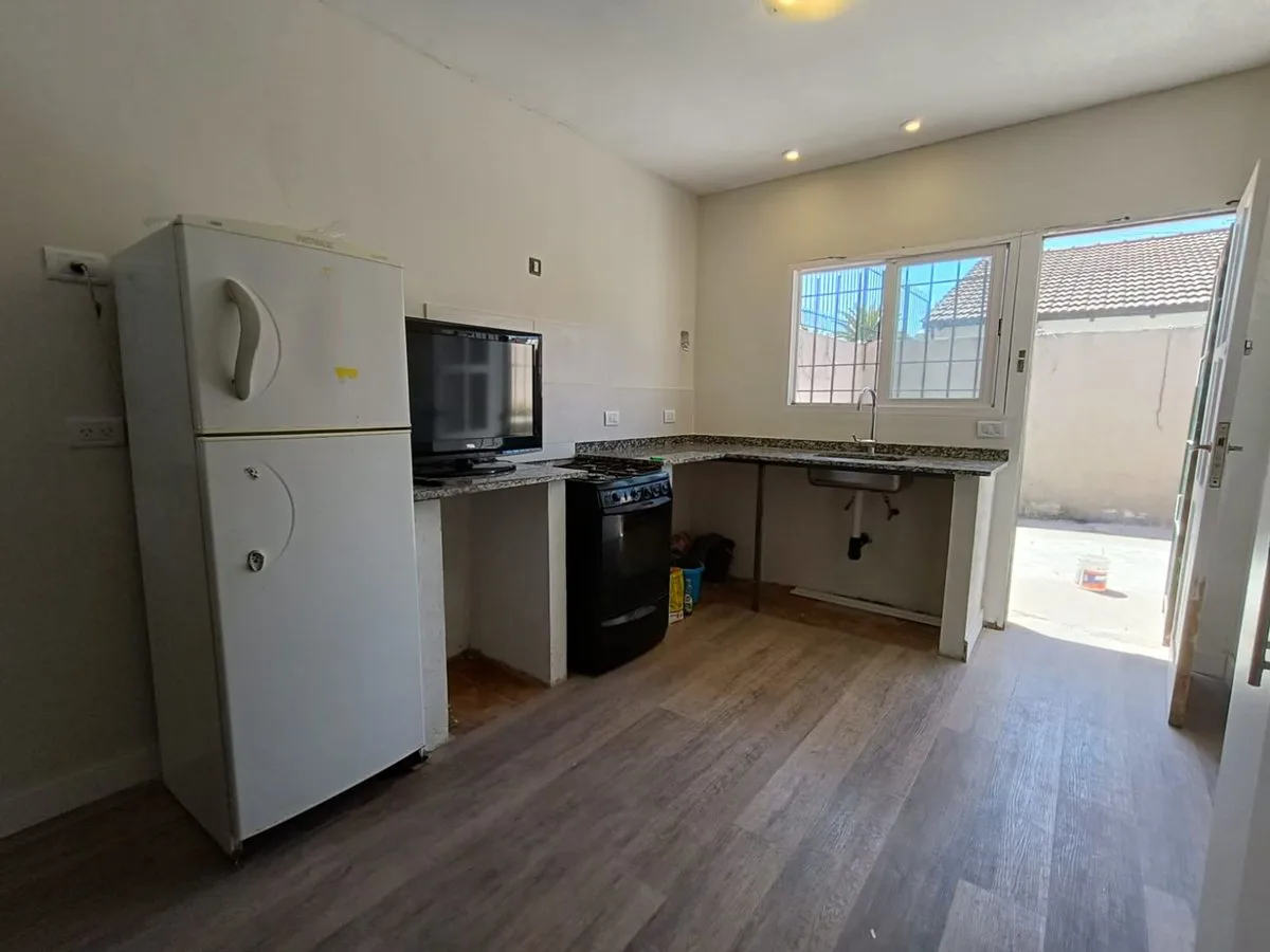VENTA PH 3 AMBIENTES TIPO CASA CON PATIO Y PARILLA foto 4