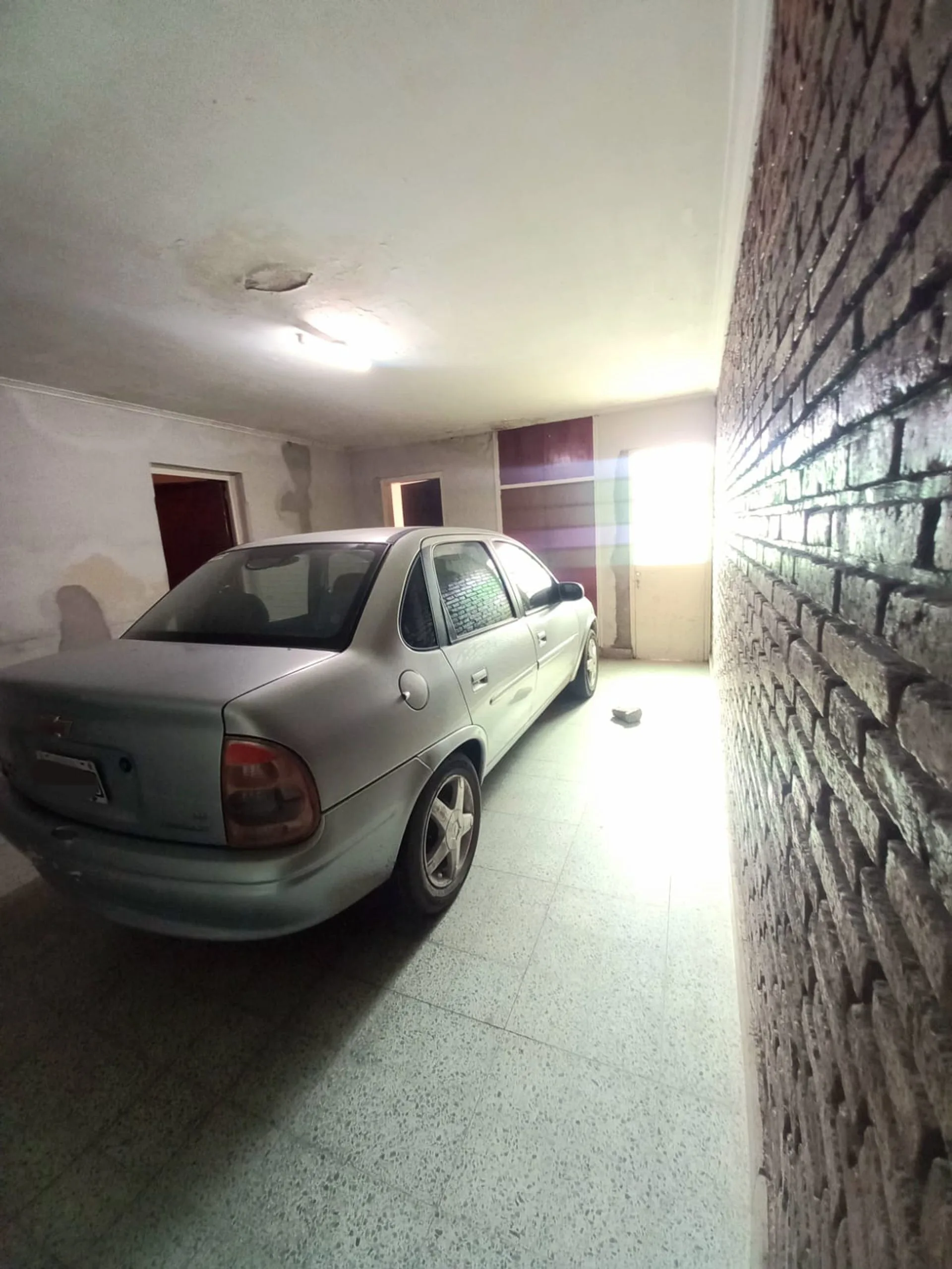 CASA EN VENTA  DE 6 AMBIENTES PARA FLIPPING foto 3