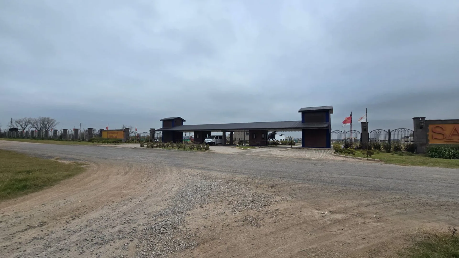 Venta de terreno en Condominio San Fermin foto 2