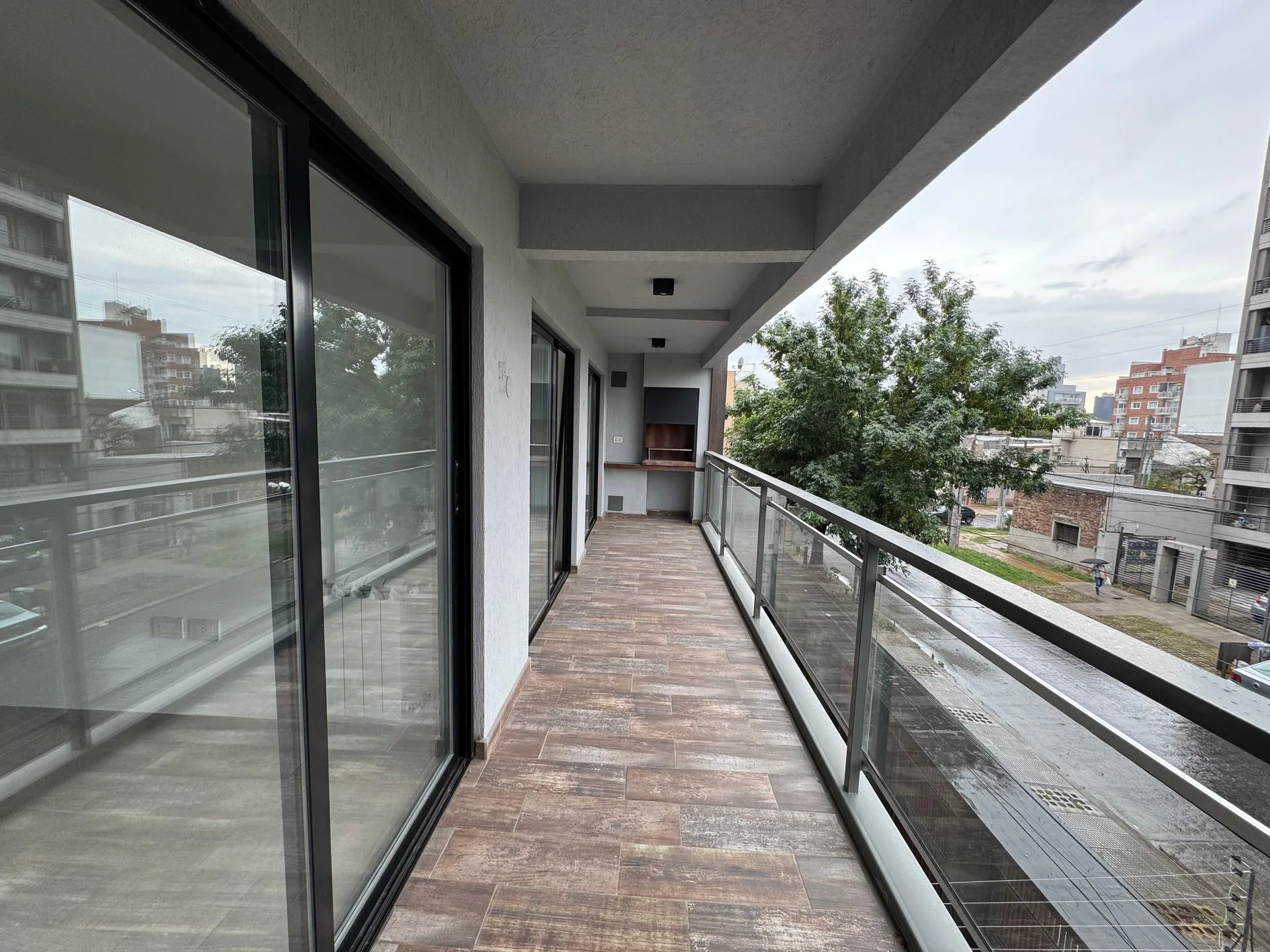 VENTA DEPTO 3 AMB C/ COCHERA MORÓN foto 3