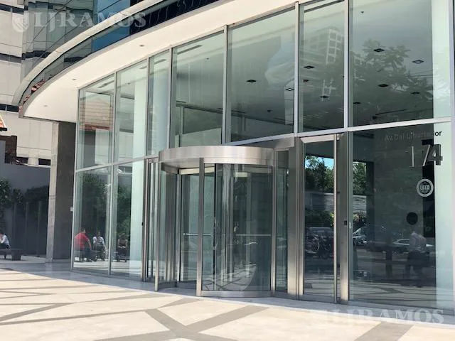 Alquiler de oficina de 557 m2 en Vicente López foto 2