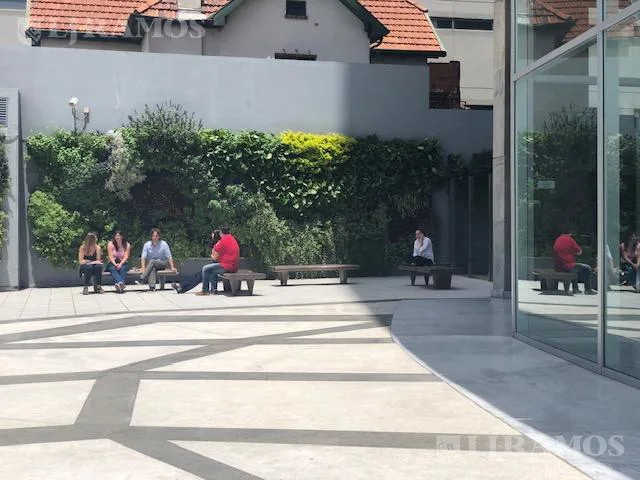 Alquiler de oficina de 557 m2 en Vicente López foto 3