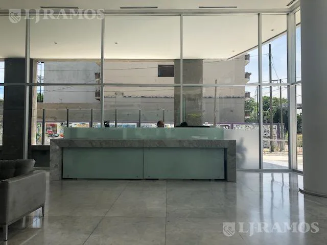 Alquiler de oficina de 557 m2 en Vicente López foto 5