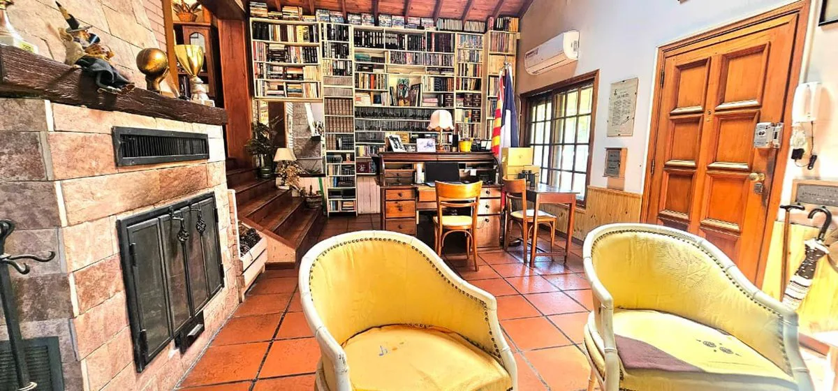 VENTA 6HA, 5 CASAS, 2 PILETAS, BUENA RENTA ANUAL foto 2