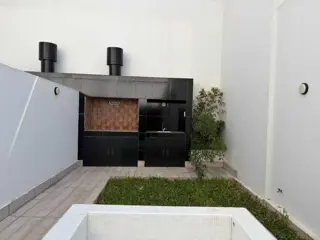 ALQUILER MONOAMB. PATIO - PARILLA - PILETA PROPIA. foto 4