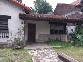 Casa Con Lote EN VENTA, Santa Rosa 1700, Ituzaingó. Ideal Emprendimiento Comercial foto 2