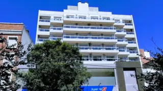 Departamentos de 1 y 2 Dorm. Categoria y Calidad sobre Ovidio Lagos,B° Gral Paz, construyo Henisa S.A , a estrenar foto 1