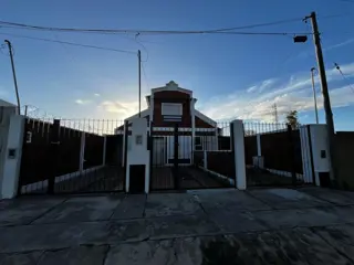 VENTA PH 1 DORMITORIO CON PATIO Y COCHERA foto 1