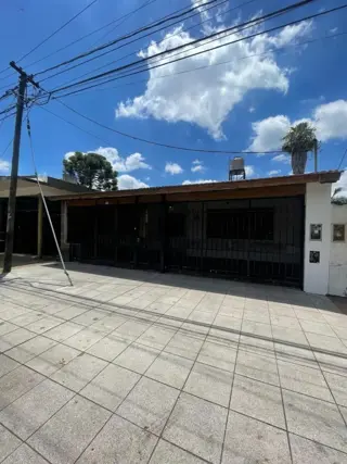 Casa de tres ambientes en alquiler, APTO COMERCIAL foto 1