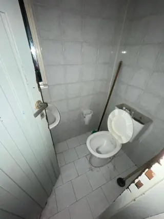 Casa de tres ambientes en alquiler, APTO COMERCIAL foto 4
