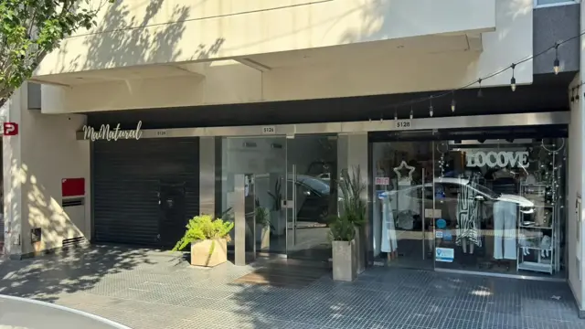LOCAL EN ALQUILER CON PATIO