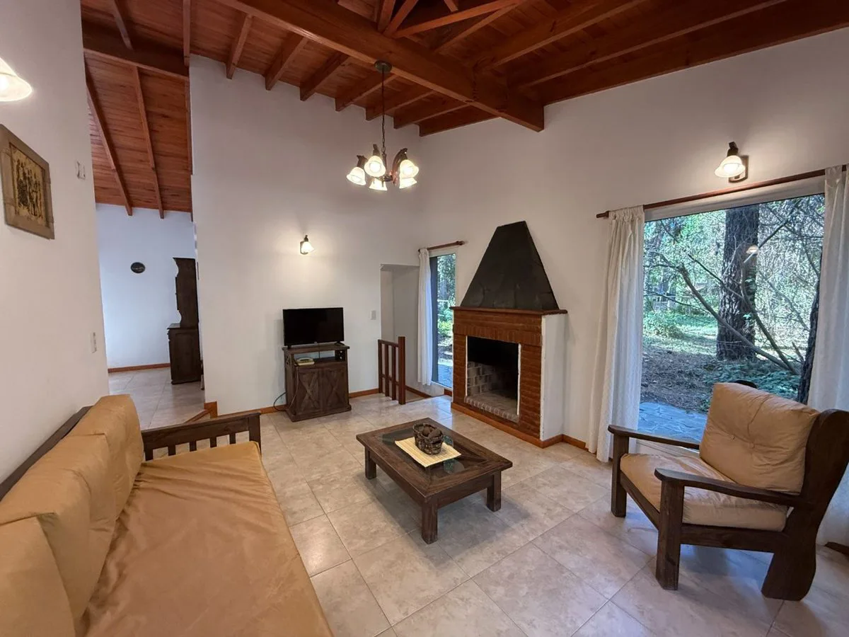 Casa venta Mar Azul 3 ambientes cerca del mar foto 3