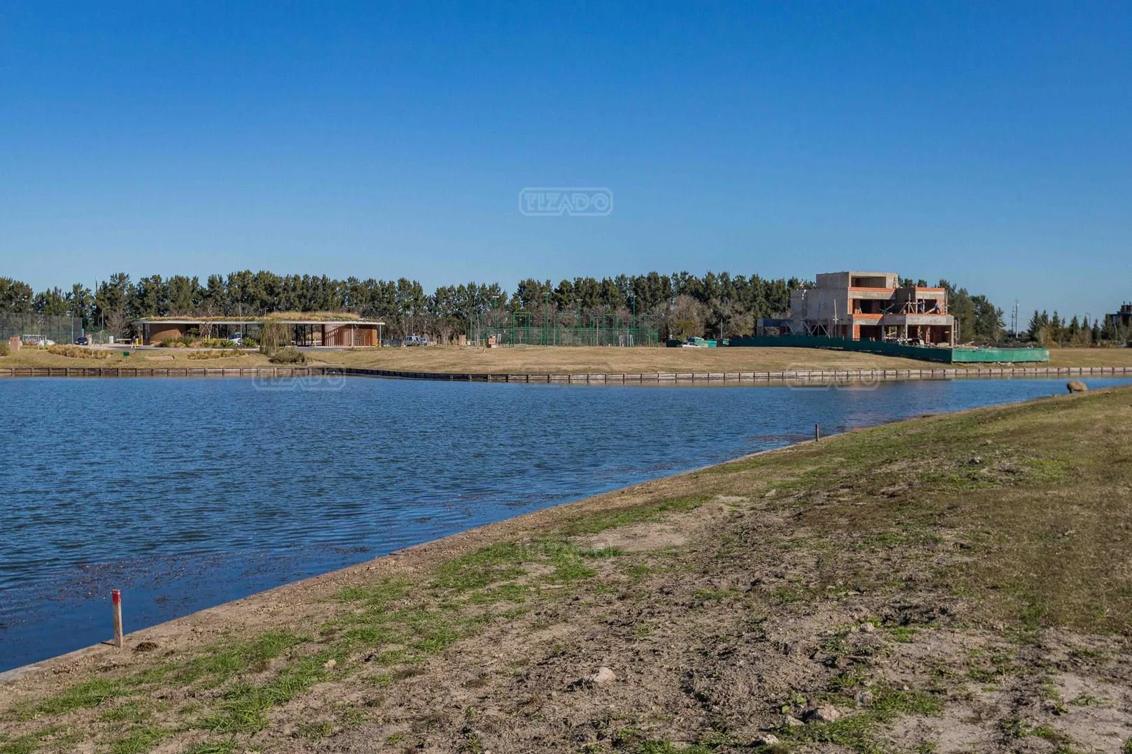 LOTE EN PUENTES 200 foto 2