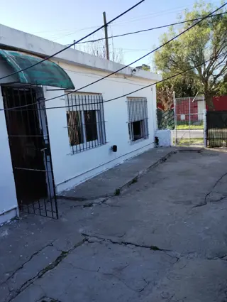 Oportunidad dueño vende 2 PH en block foto 2