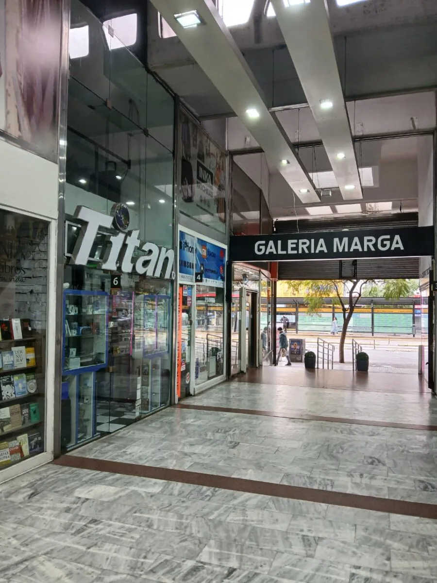 OPORTUNIDAD ESTRATEGICA LOCAL A MTS AV.CABILDO 2300 foto 4