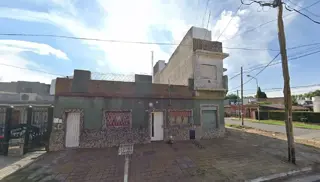A498 Alquiler V. Luzuriaga Casa 3 Amb. sobre Miguel Cane al 1900 foto 1