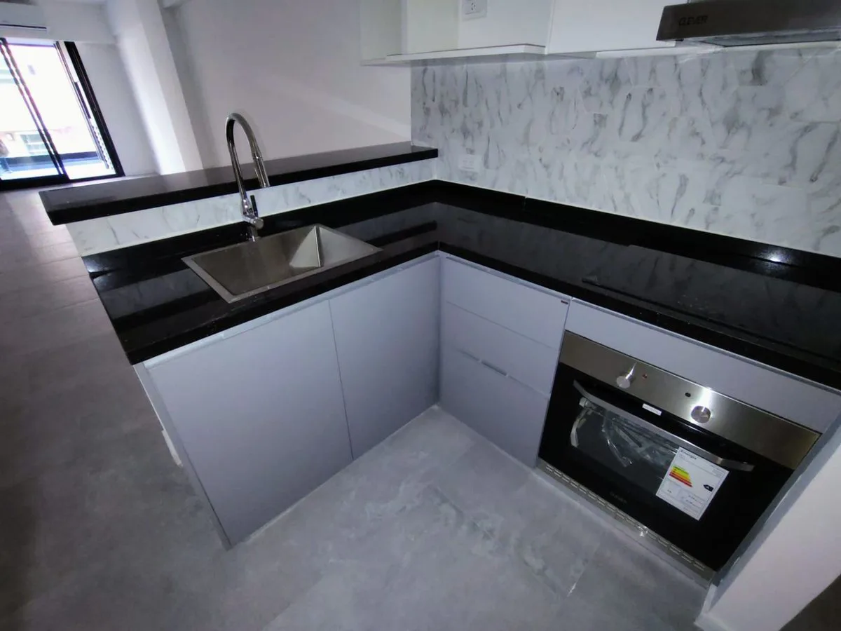 A ESTRENAR AMPLIO Y LUM 46 m2 BALCÓN C/ PARRILLA foto 5
