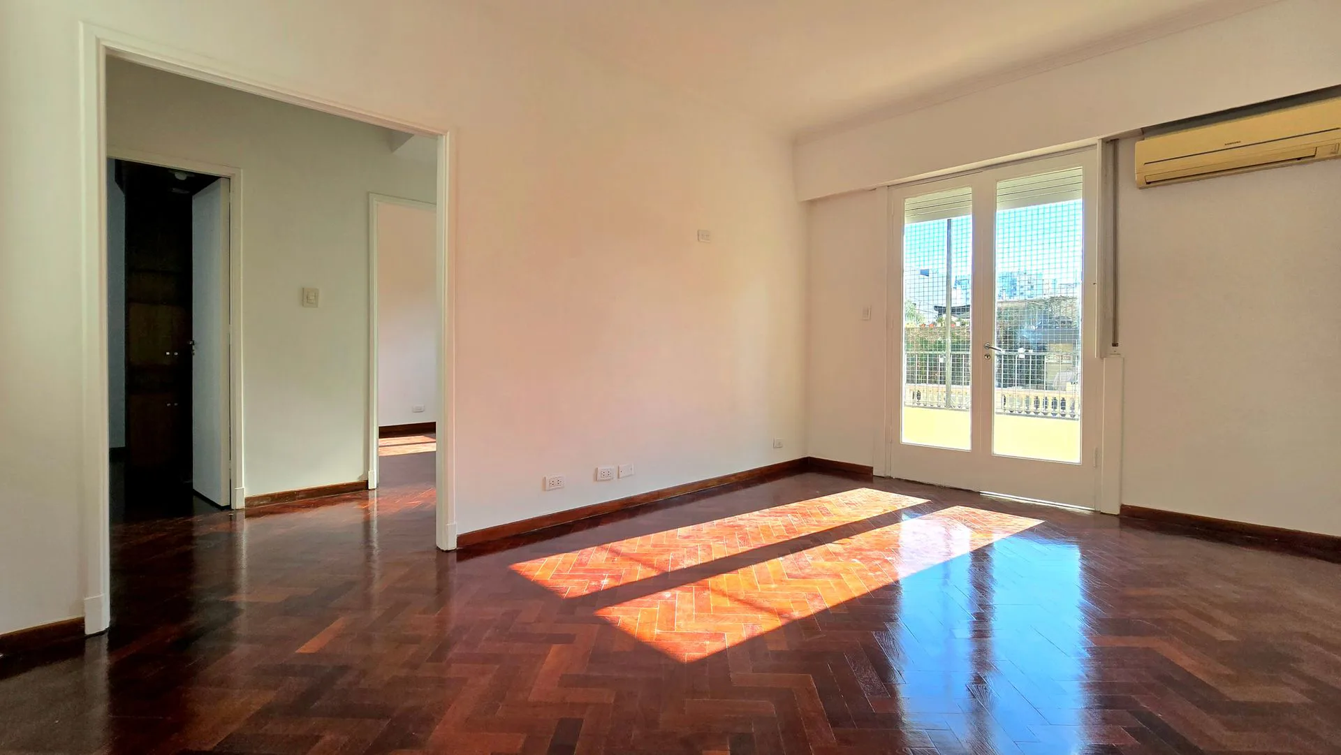 Departamento En Venta 3 Amb Almagro Refaccionado! foto 2
