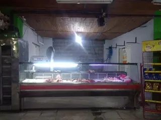 AUTOSERVICIO EN ALQUILER , EN LA CAPILLA FLORENCIO VARELA foto 4