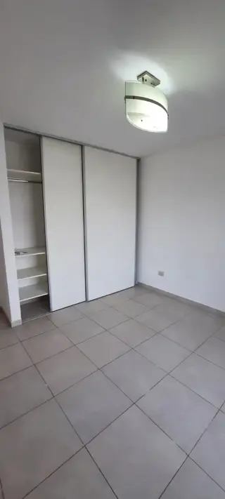 Departamento 2 ambientes en 2 ° Piso por Escalera foto 2