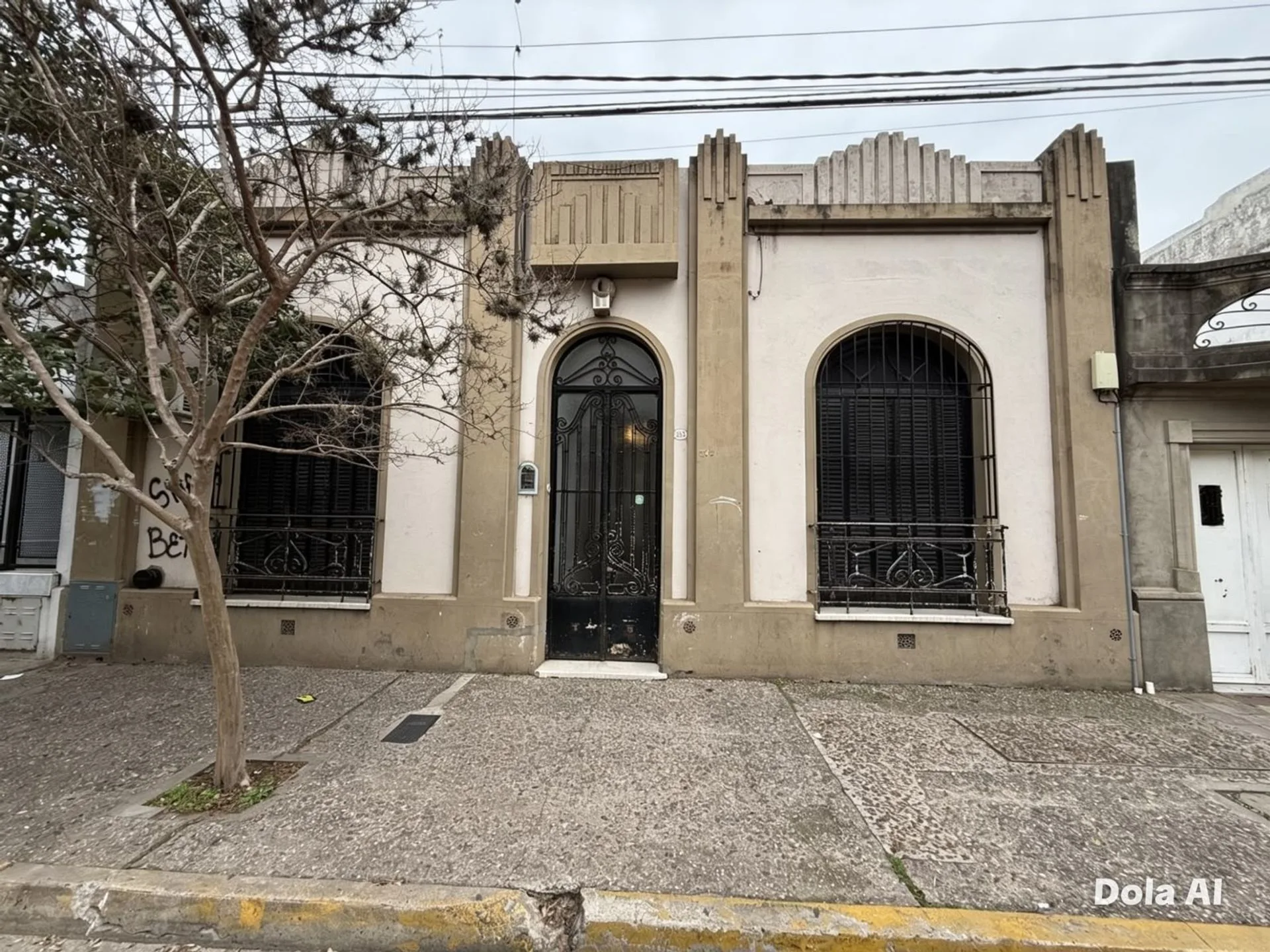 VENTA DE CASA CENTRICA 3 DORMITORIOS SAN NICOLAS D foto 2