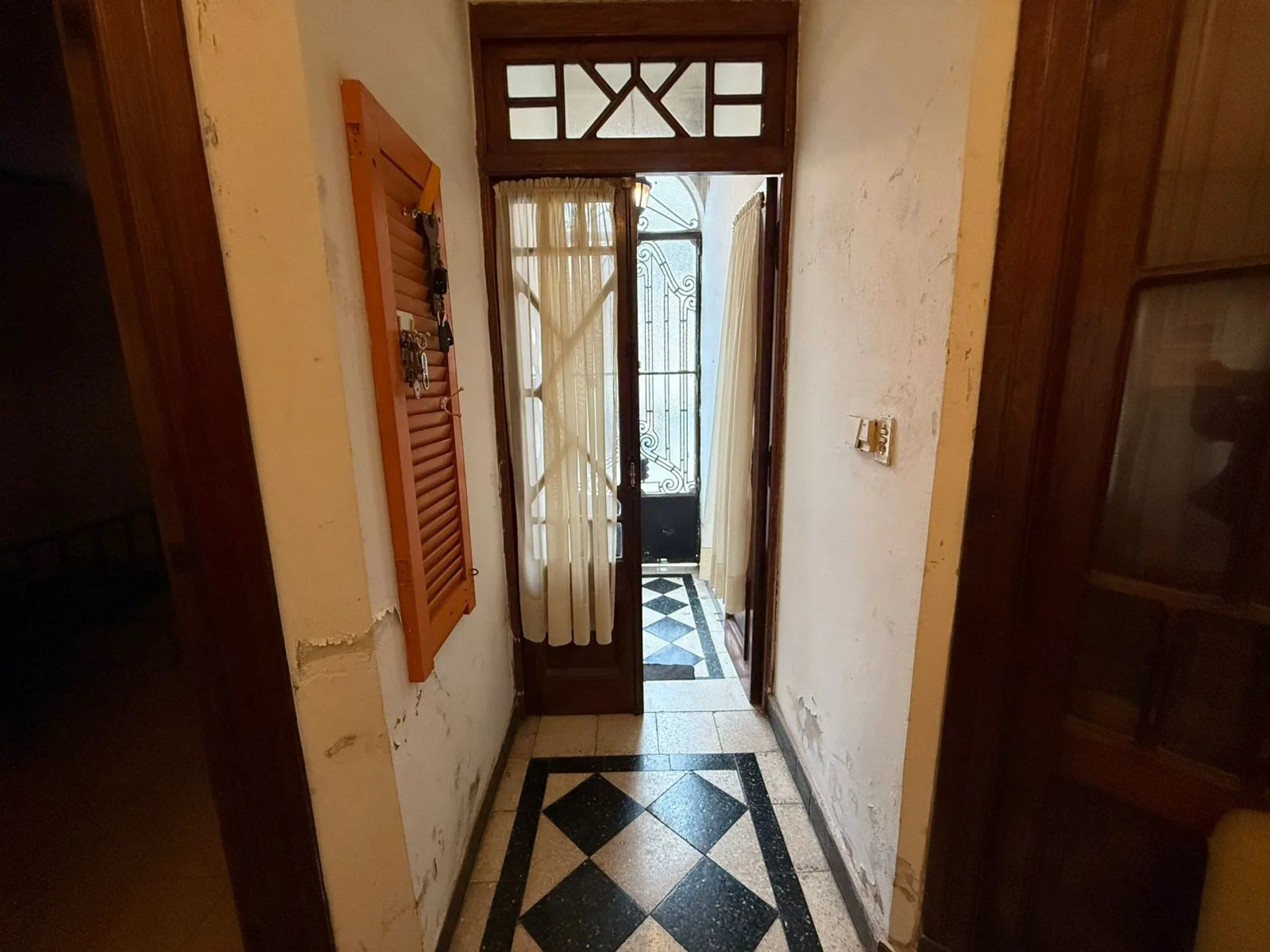 VENTA DE CASA CENTRICA 3 DORMITORIOS SAN NICOLAS D foto 3