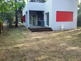 Casa a estrenar, muy cómoda y luminosa. Casa en Venta. foto 3