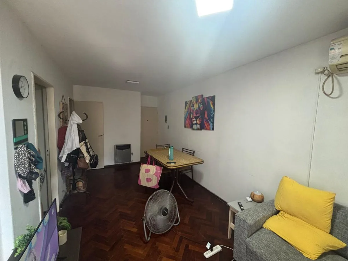 VENTA DEPARTAMENTO 3 DORMITORIOS Y COCHERA foto 3