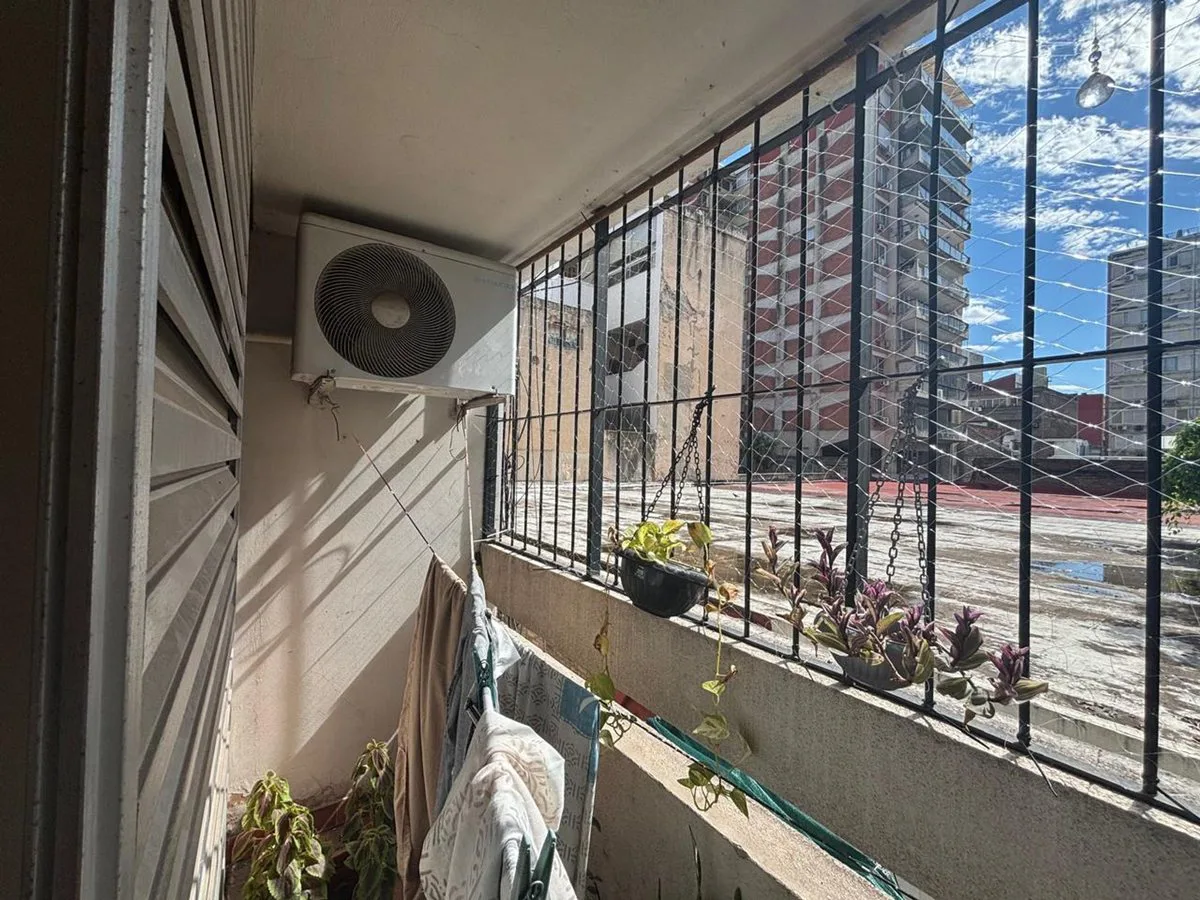 VENTA DEPARTAMENTO 3 DORMITORIOS Y COCHERA foto 4
