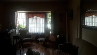 Casa de 2 plantas con cochera en Villa Luro foto 2