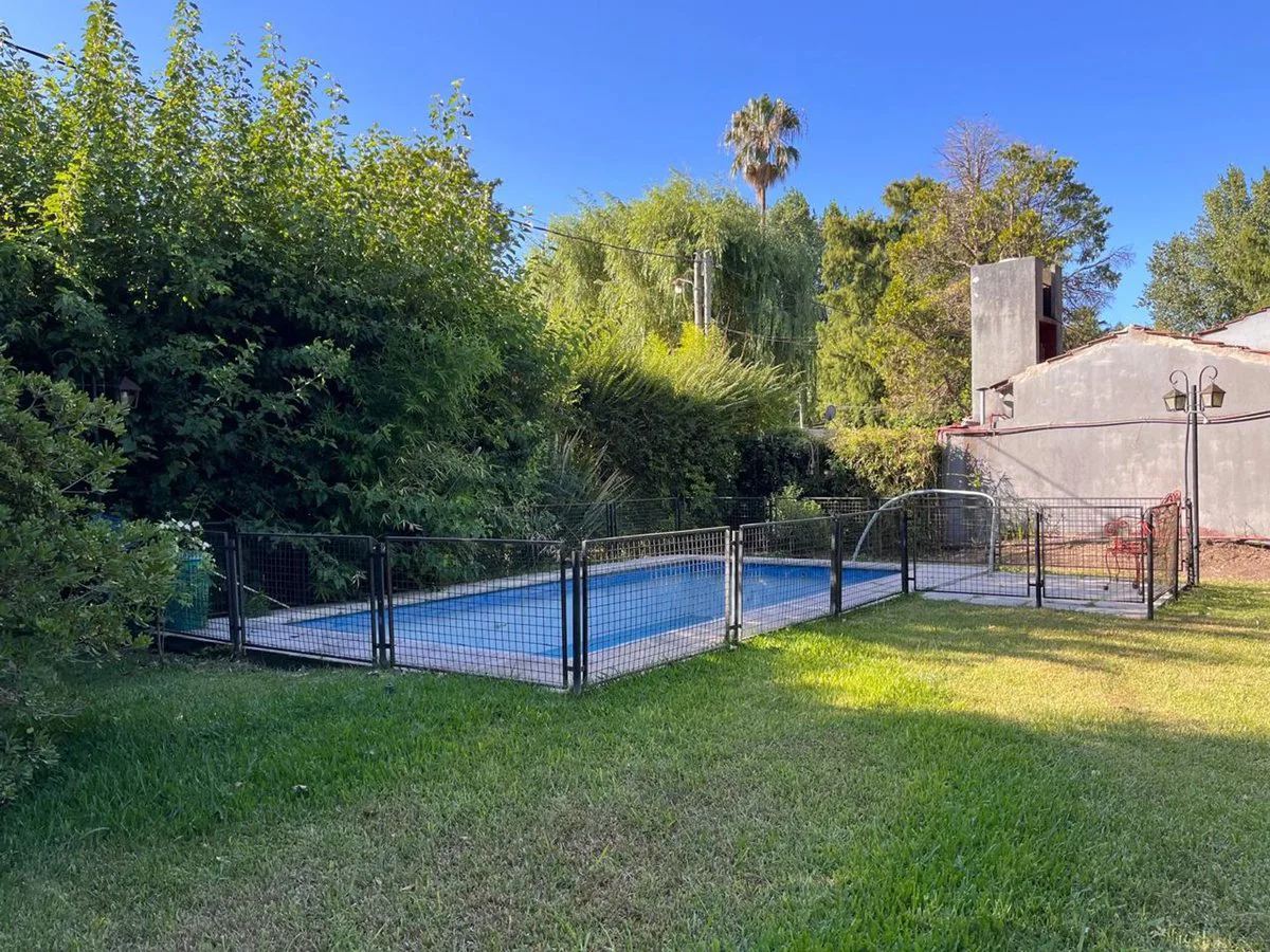 Venta de Casa 4 Ambientes en Bo Los Troncos Pilar foto 5