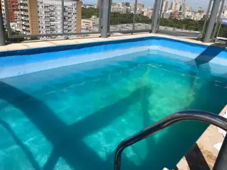 alquilo por DIA  SEMANA MES  en palermo a pasos de la rural HASTA5personas WIFI  ,NETFLIX Gratis ,cochera pisicina gimnasiosaunalavarropas y secarropa foto 1