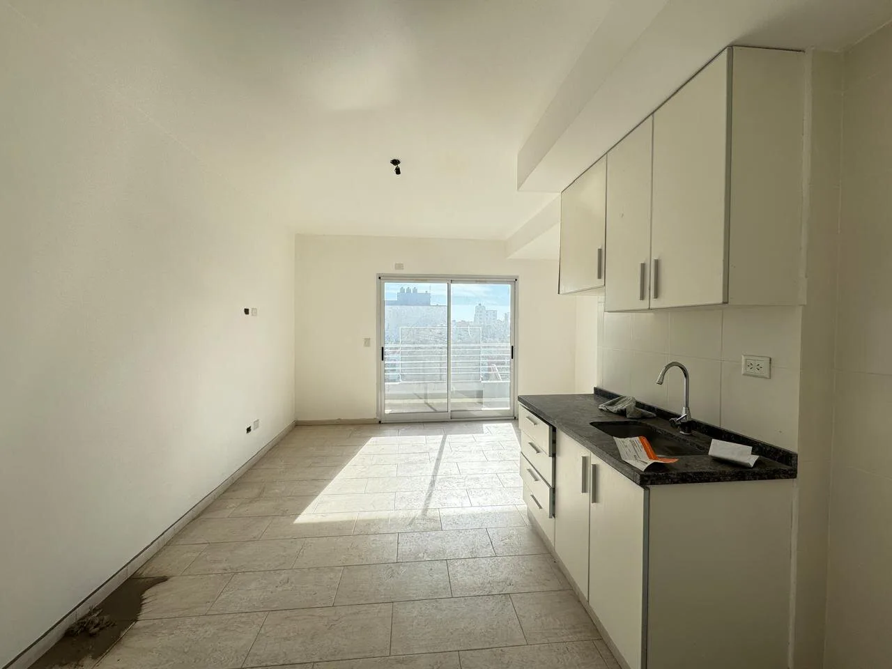 Departamento en alquiler Morón, monoambiente Excelente estado foto 4