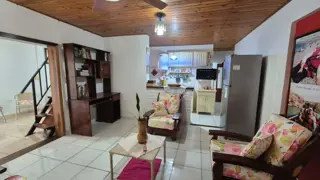 PRECIOSA PROPIEDAD EN VENTA EN ESQUINA - BARRIO SANTAHELENA.-GARUPÁ.APTA CRÉDITO HIPOTECARIO. foto 3