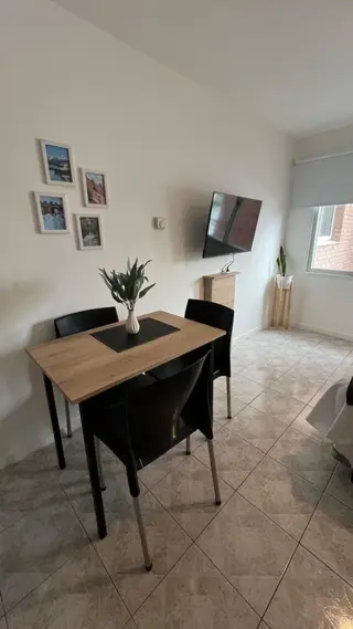 EXCELENTE DEPARTAMENTO EN EDIFICIO BARILOCHE NORTE -IDEALINVERSIONISTAS-APTO PROFESIONAL - USO TURISTICO - UBICADO A 300MTSDEL LAGO NAHUELHUAPIY 250 M foto 5