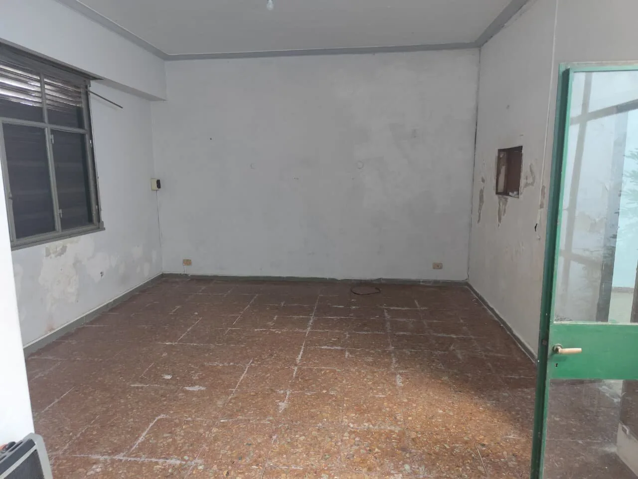 CASA 4 AMBIENTES PARA RECICLAR ALMAGRO SUR foto 2