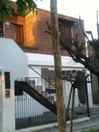 Ideal inversor. - Venta en bloque con renta - Planta baja alquilado. Planta alta libre. foto 2