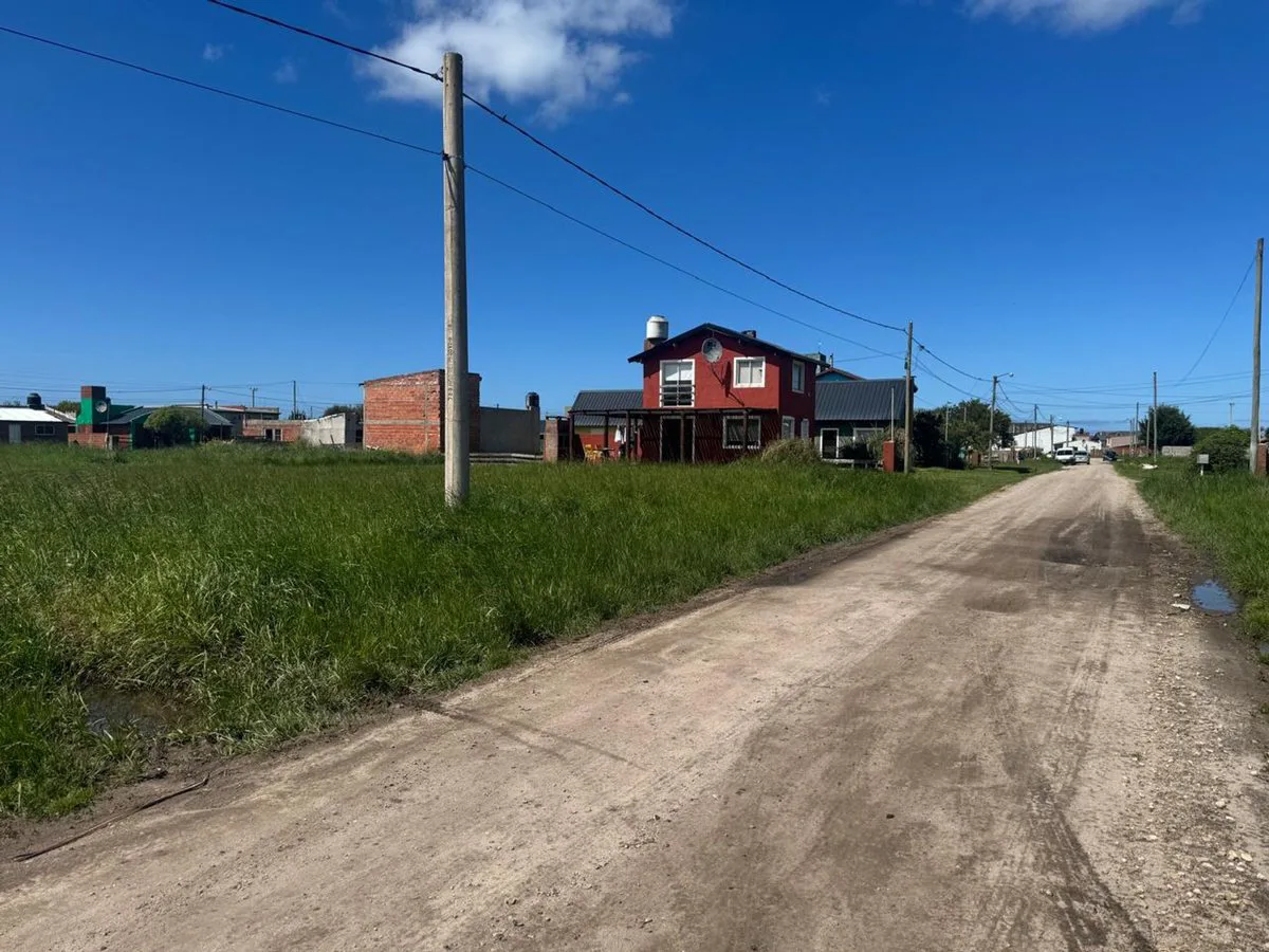 LOTE EN VENTA EN BARRIO CAMET NORTE DE 422 M foto 5