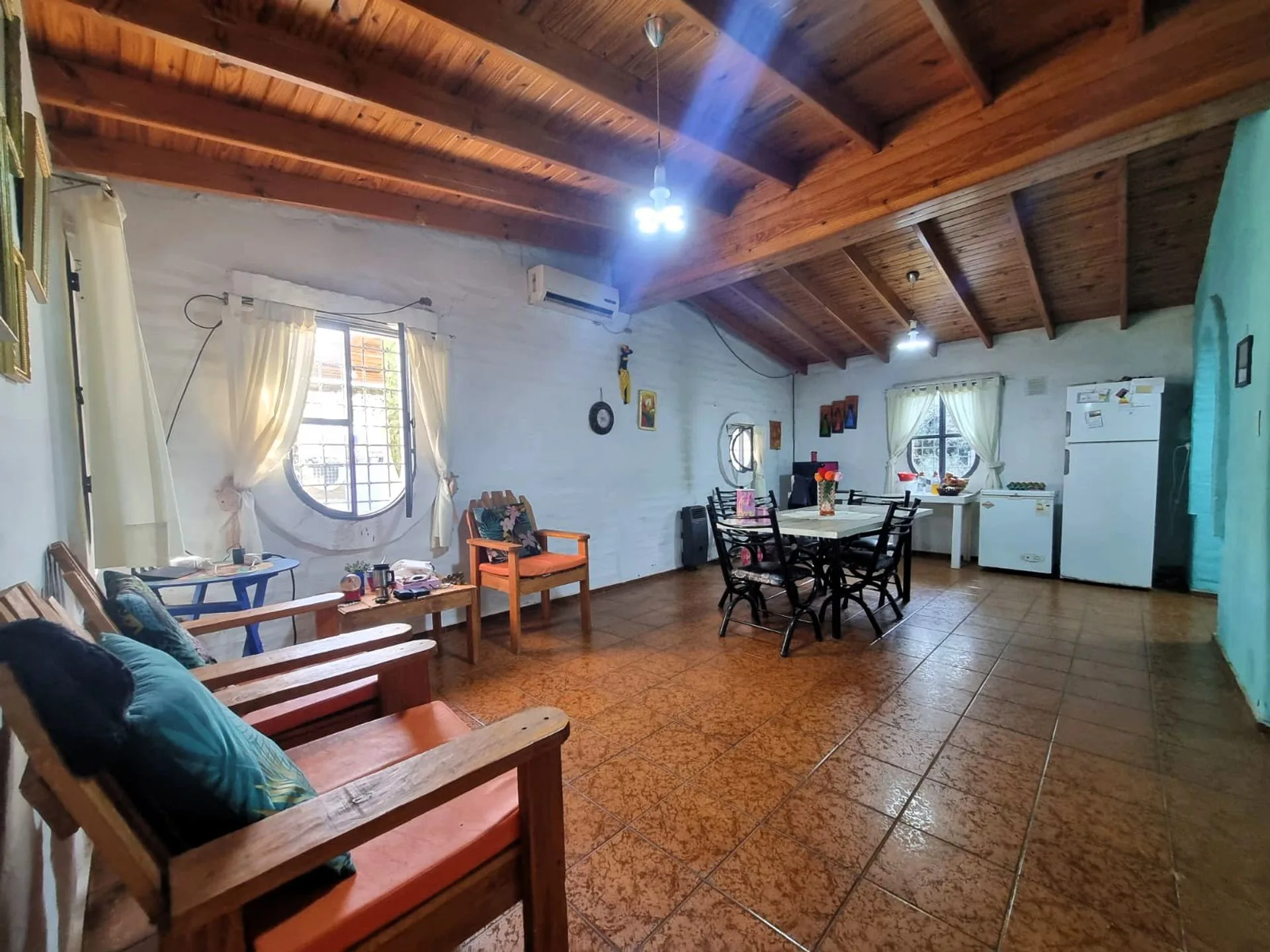 Venta casa con pileta y dpto en Las Compuertas foto 5