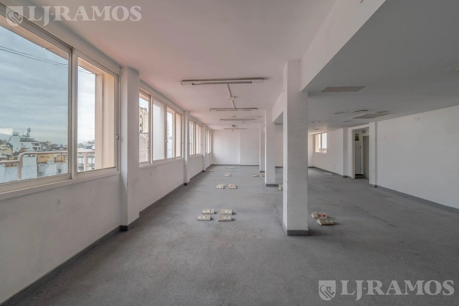 Edificio Comercial en Microcentro foto 4