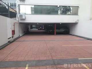 Oficina en venta de 1750 m2 en San Isidro foto 2