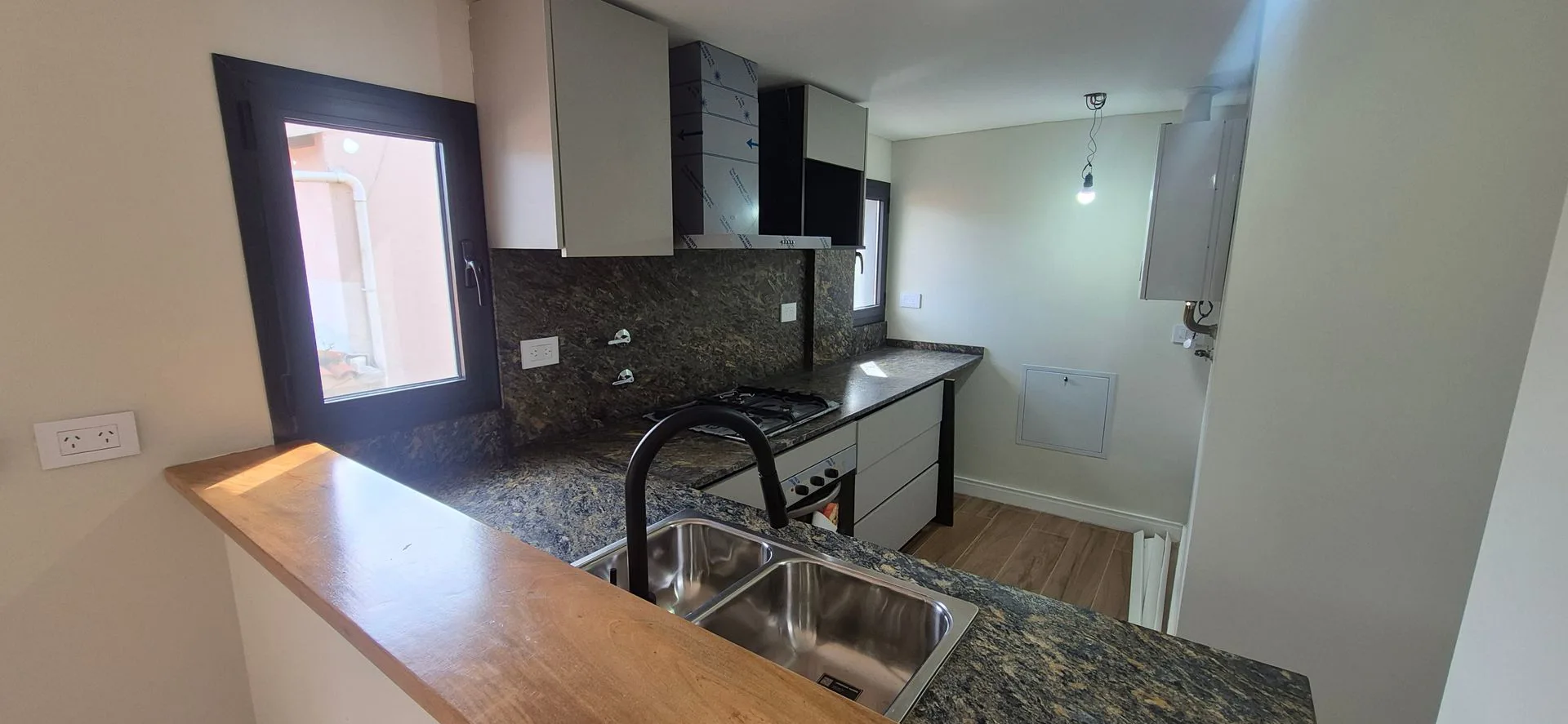 En Venta Semipiso Dos Dormitorios A Estrenar foto 5