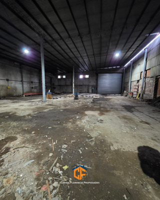 Amplio Galpón/lote En Venta Con Salida A Dos Calles, En Zona Villa Libertad foto 5