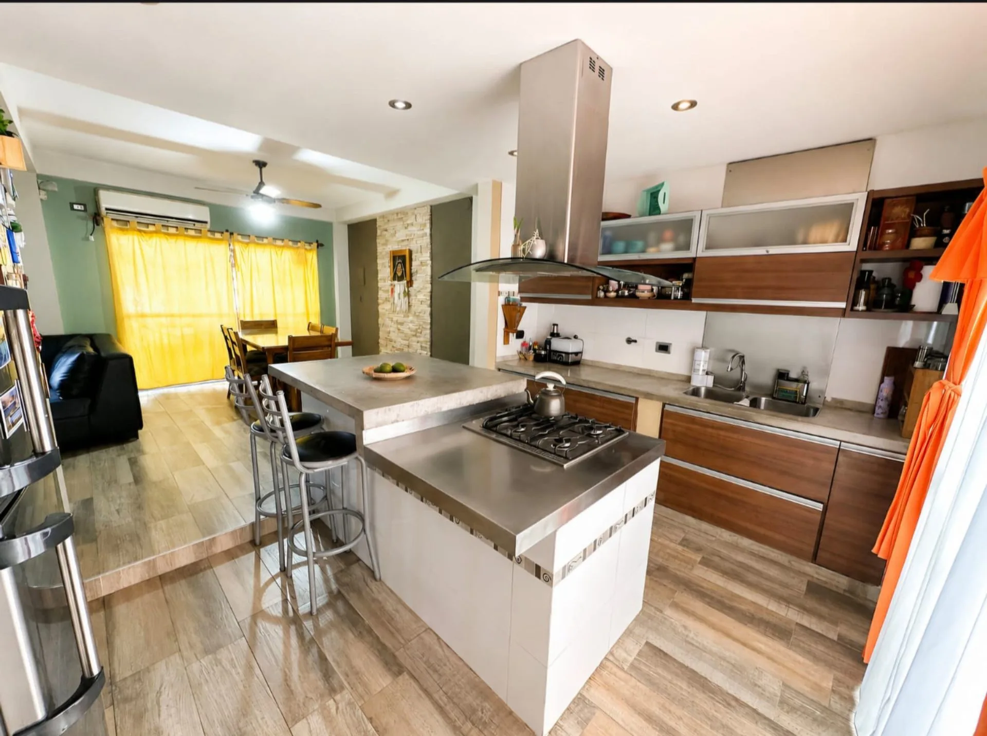 VENTA CASA 5 AMBIENTES EN VILLA LUZURIAGA foto 4