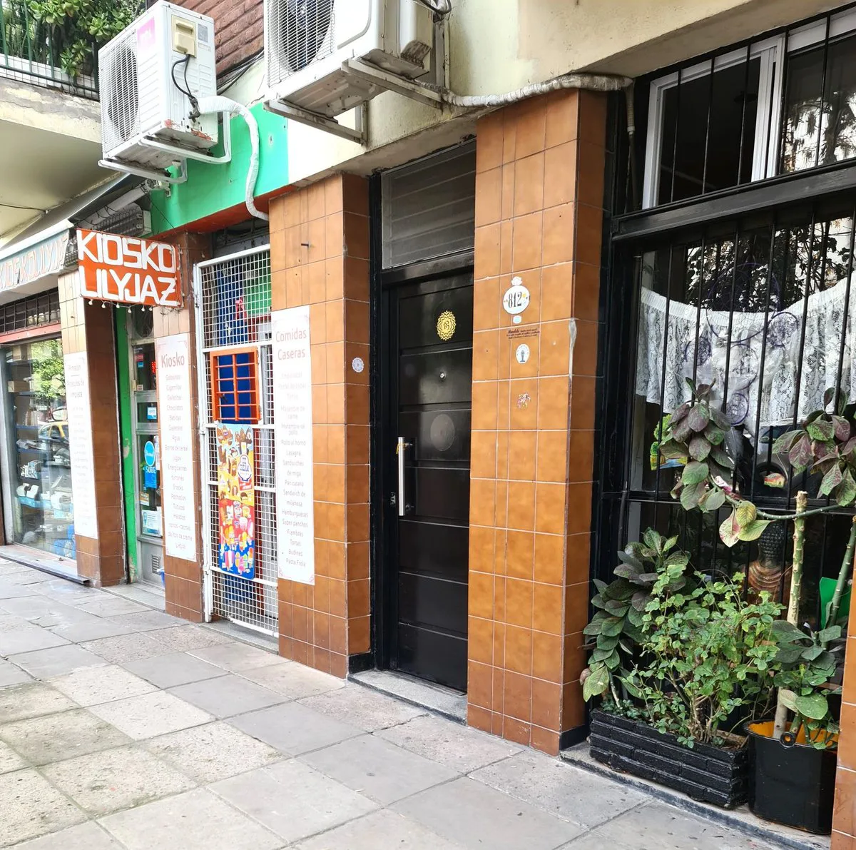 VENTA DE LOCAL COMERCIAL EN ALMAGRO foto 2
