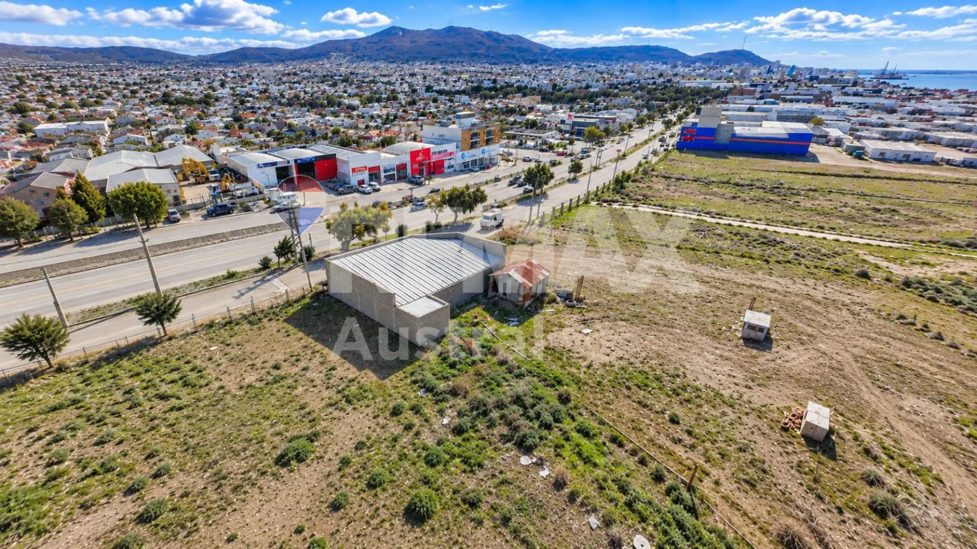 GRAN TERRENO SOBRE RUTA 3 CON CASA foto 3